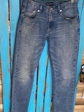 Bullhead Blue straight leg Jeans size 30x32